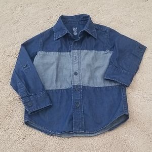 Gap denim shirt. Size 4t
